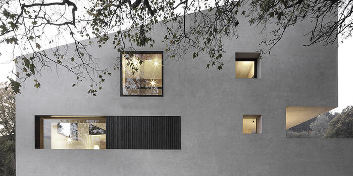 Among the branches – b villa - Michaela  Wolf - Italy