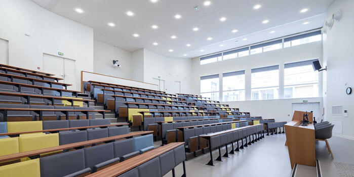 Chu-Bâtiment Des Écoles - Nicolas Thebault