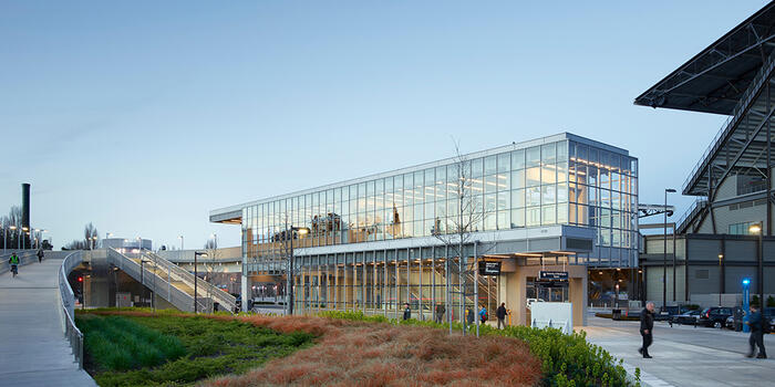 SOUND TRANSIT UNIVERSITY OF WASHINGTON STATION