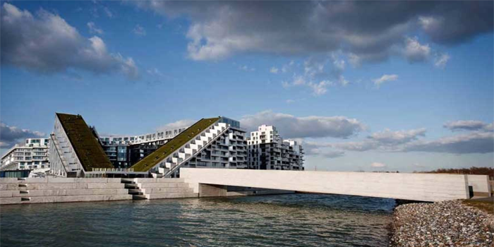 8 HOUSE - Bjarke Ingles